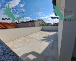 Exkluzívne dom 3x apartmán len 300m od mora v Chorvátsku