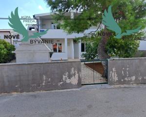 Exkluzívne dom 3x apartmán len 300m od mora v Chorvátsku