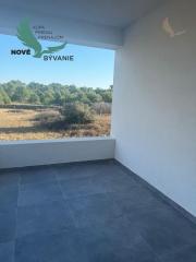 Chorvátsko - Novostavba apartmánu so strešnou terasou za top cenu