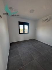 Chorvátsko - Novostavba apartmánu so strešnou terasou za top cenu