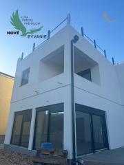 Chorvátsko - Novostavba apartmánu so strešnou terasou za top cenu