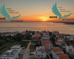 Exkluzívne na predaj vila s bazénom v Chorvátsku na lukratívnom mieste v Zatone