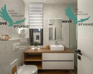 Exkluzívne na predaj vila s bazénom v Chorvátsku na lukratívnom mieste v Zatone