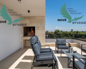 Exkluzívne na predaj vila s bazénom v Chorvátsku na lukratívnom mieste v Zatone