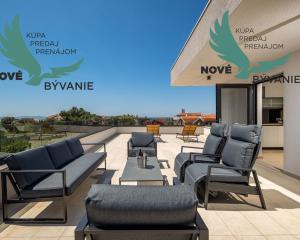 Exkluzívne na predaj vila s bazénom v Chorvátsku na lukratívnom mieste v Zatone