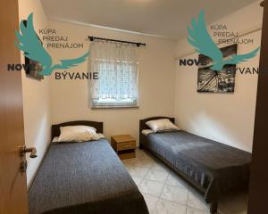 Chorvátsko - Apartmán s dvorom 300m od mora na ostrove Vir