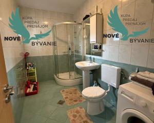 Chorvátsko - Apartmán s dvorom 300m od mora na ostrove Vir