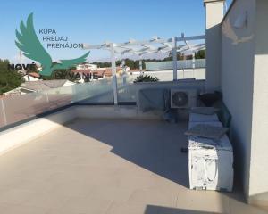 Apartmán so strešnou terasou  len 30m od mora v Chorvátsku