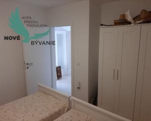 Apartmán so strešnou terasou  len 30m od mora v Chorvátsku