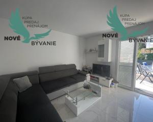 Dom s bazénom a garážou len 70m od mora v Chorvátsku na ostrove Vir - Prezida