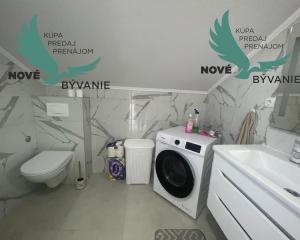 Dom s bazénom a garážou len 70m od mora v Chorvátsku na ostrove Vir - Prezida