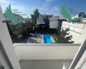 Dom s bazénom a garážou len 70m od mora v Chorvátsku na ostrove Vir - Prezida