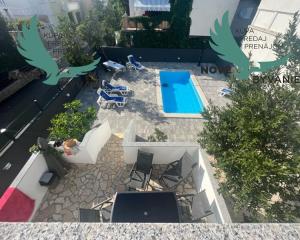 Dom s bazénom a garážou len 70m od mora v Chorvátsku na ostrove Vir - Prezida