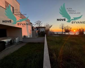 Chorvátsko - Exkluzívne novostavba domu len 30m od mora s výhľadom na more