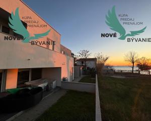 Chorvátsko - Exkluzívne novostavba domu len 30m od mora s výhľadom na more