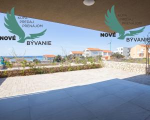 Na predaj novostavba apartmánu s výhľadom na more v Chorvátsku - Pag - Novalja