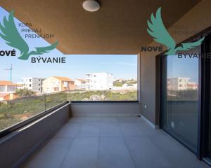 Na predaj novostavba apartmánu s výhľadom na more v Chorvátsku - Pag - Novalja