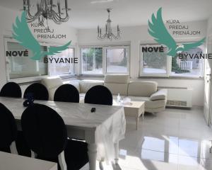 Chorvátsko - Exkluzívne na predaj luxusná vila 3x apartmán len 70 od mora