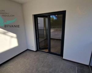 Chorvátsko: Novostavba apartmánu s výhľadom na more