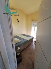 Exluzívne dom v prvej rade od mora s nerušeným výhľadom na more vo vyhľadávanej lokalite na ostrove Vir v Chorvátsku