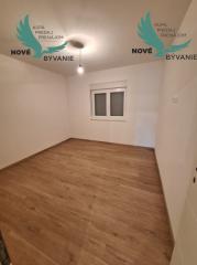 Vir: Moderný Apartmán s Výhľadom na More a Vlastným Parkovaním – Novostavba 2025!