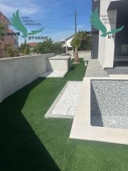 Novostavba domu s výhľadom na more a bazénom v Chorvátsku v Privlake