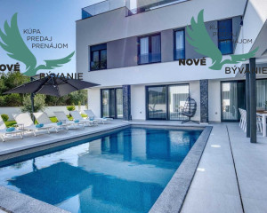 Na predaj luxusná vila s bazénom, výhľadom na more , kompletne zariadená - Zaton - Chorvátsko