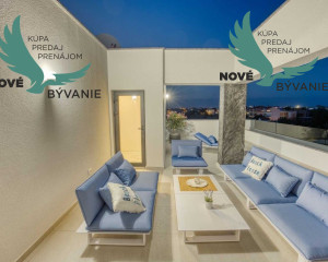 Na predaj luxusná vila s bazénom, výhľadom na more , kompletne zariadená - Zaton - Chorvátsko