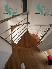 Chorvátsko- EXKLUZÍVNE Jedinečný Penhouse mezonet s výhľadom na more a súkromný chodník ku moru, ktoré je 50m