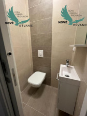 Chorvátsko- EXKLUZÍVNE Jedinečný Penhouse mezonet s výhľadom na more a súkromný chodník ku moru, ktoré je 50m