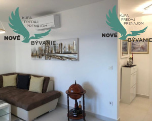 Na predaj apartmán so strešnou terasou len 80m od mora, výhľad na more Vir- Chorvátsko