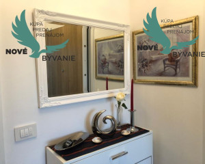 Na predaj apartmán so strešnou terasou len 80m od mora, výhľad na more Vir- Chorvátsko