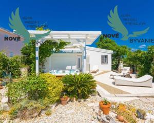 Nádherný dom 1.rad na mori Chorvátsko