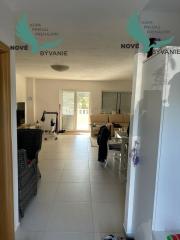 Dom 2x apartmán len 80m od mora s výhľadom na more v Chorvátsku na ostrove Vir