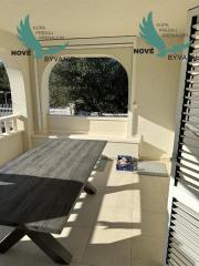 Dom 2x apartmán len 80m od mora s výhľadom na more v Chorvátsku na ostrove Vir