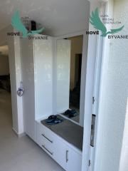 Dom 2x apartmán len 80m od mora s výhľadom na more v Chorvátsku na ostrove Vir