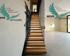 Moderná Vila s Panoramatickým Výhľadom na More – Váš Luxusný Únik k Jadranskému Pobrežiu!