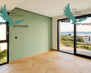 Moderná Vila s Panoramatickým Výhľadom na More – Váš Luxusný Únik k Jadranskému Pobrežiu!