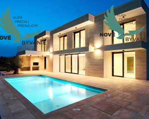 Moderná Vila s Panoramatickým Výhľadom na More – Váš Luxusný Únik k Jadranskému Pobrežiu!