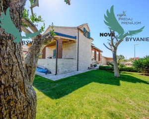 Exkluzívna kamenná vila s bazénom – Ideálna investícia do vášho oddychu!