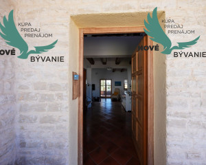 Exkluzívna kamenná vila s bazénom – Ideálna investícia do vášho oddychu!