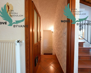 Exkluzívna kamenná vila s bazénom – Ideálna investícia do vášho oddychu!