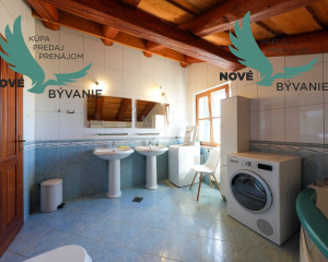 Exkluzívna kamenná vila s bazénom – Ideálna investícia do vášho oddychu!