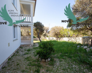 Na predaj dom len 130m od mora a pláže na ostrove Pag v Chorvátsku