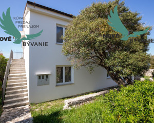 Na predaj dom len 130m od mora a pláže na ostrove Pag v Chorvátsku