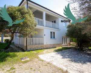 Na predaj dom len 130m od mora a pláže na ostrove Pag v Chorvátsku