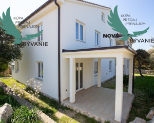 Na predaj dom len 130m od mora a pláže na ostrove Pag v Chorvátsku