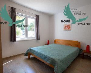 Na predaj dom len 130m od mora a pláže na ostrove Pag v Chorvátsku