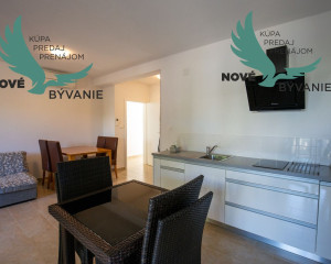 Na predaj dom len 130m od mora a pláže na ostrove Pag v Chorvátsku