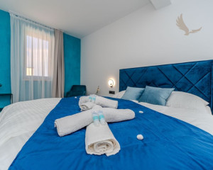 Luxusná vila s bazénom v Chorvátsku pri pieskovej pláži